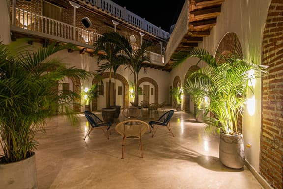 Wander Cartagena Haven - Image 1